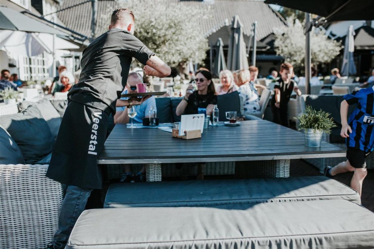 Recreatiepark Jachthaven De Veerstal Lathum - Luxe Chalet Eksteriør billede