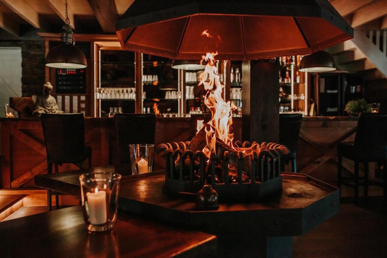 Recreatiepark Jachthaven De Veerstal Lathum - Luxe Chalet Eksteriør billede