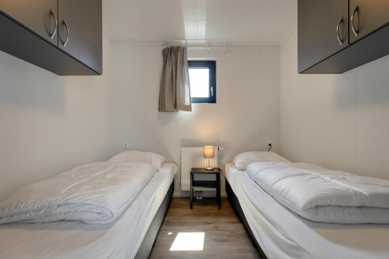 Recreatiepark Jachthaven De Veerstal Lathum - Luxe Chalet Eksteriør billede